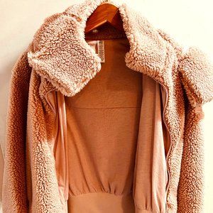 Alo Yoga Foxy Sherpa Jacket Pink XS